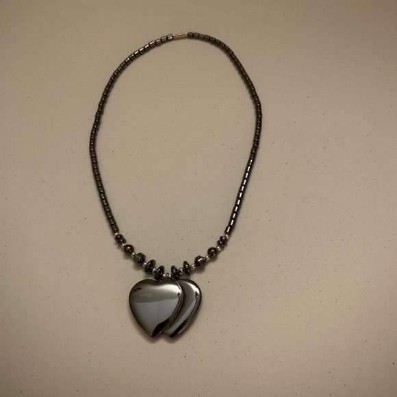 Jewelry - Lovely Double Heart Hemitite Necklace